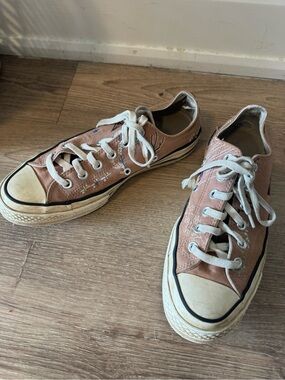 Classic Low-Top CONVERSE Canvas Sneakers size 6